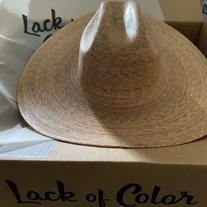 Lack of Color Western Wide Palma